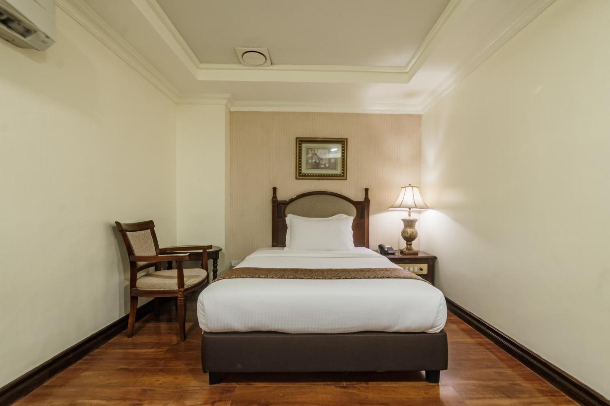 Villa Caceres Hotel Naga (Camarines Sur) Exterior foto